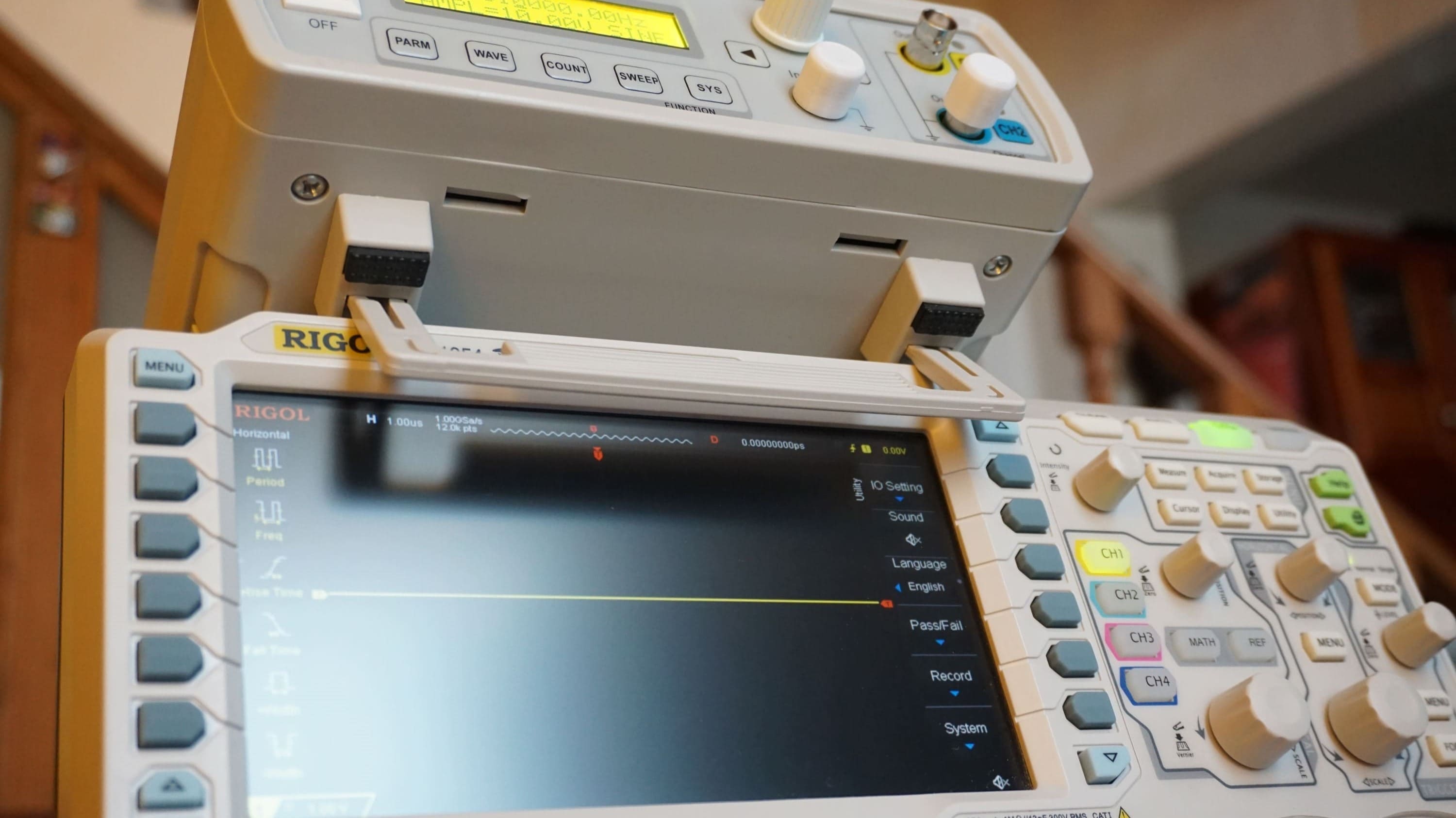 Oscilloscope and signal generator